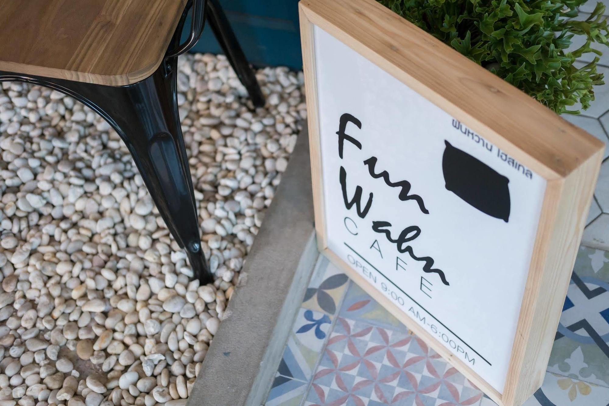 Funwahn Hostel And Cafe شيانغ ماي المظهر الخارجي الصورة