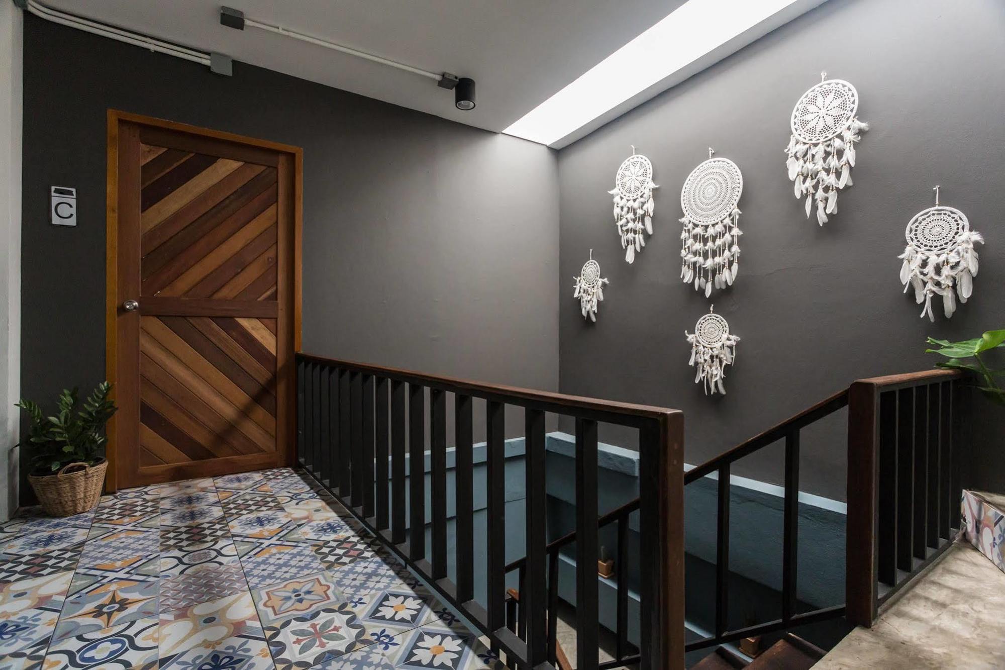 Funwahn Hostel And Cafe شيانغ ماي المظهر الخارجي الصورة