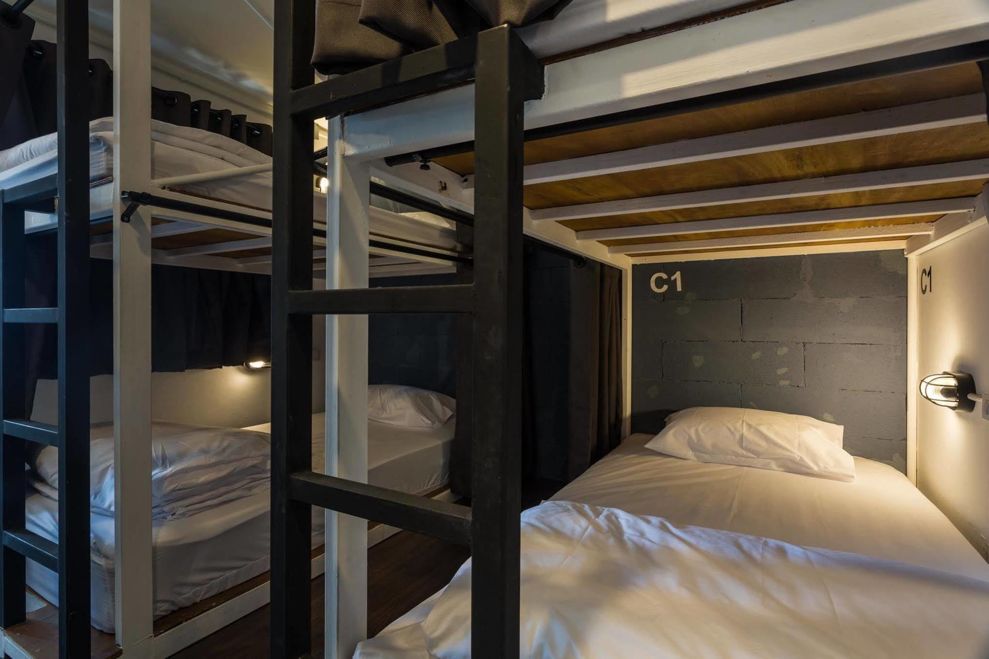 Funwahn Hostel And Cafe شيانغ ماي المظهر الخارجي الصورة
