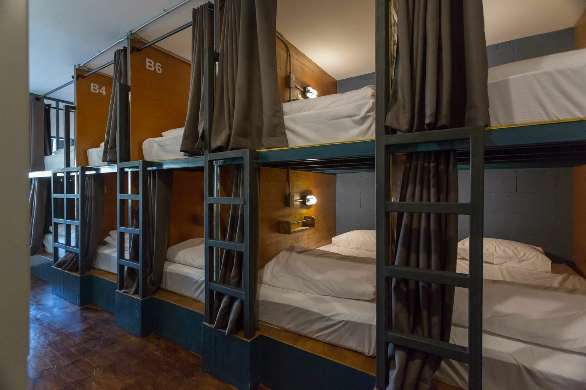 Funwahn Hostel And Cafe شيانغ ماي المظهر الخارجي الصورة