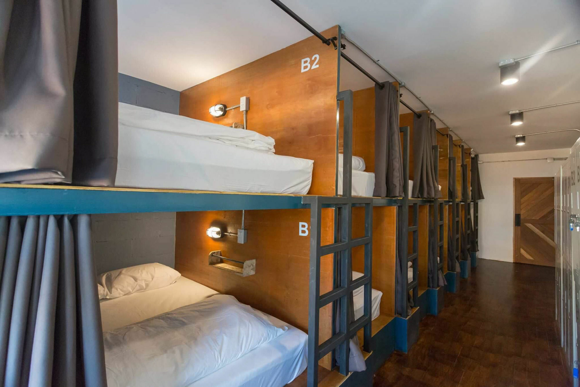 Funwahn Hostel And Cafe شيانغ ماي المظهر الخارجي الصورة