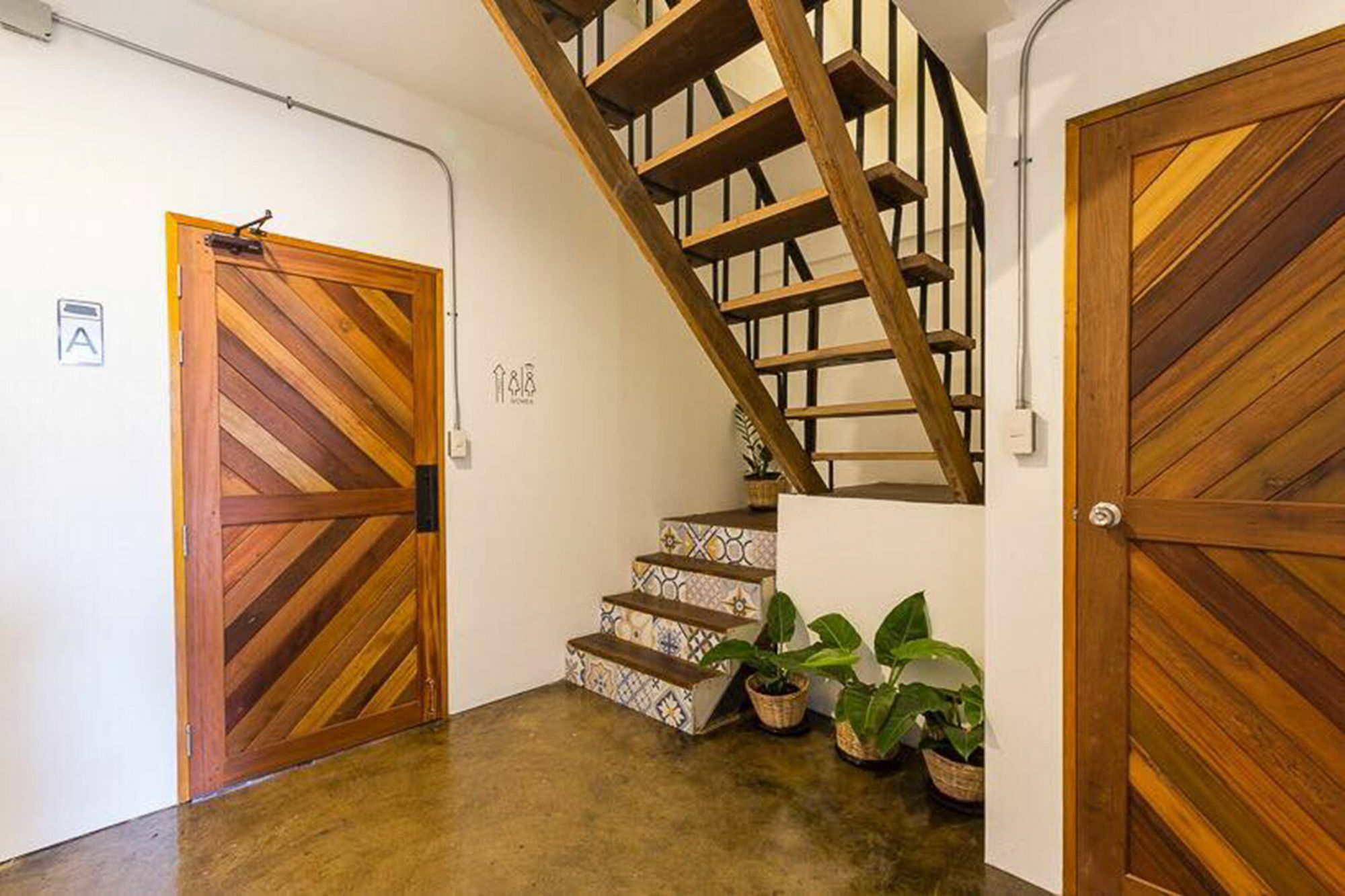 Funwahn Hostel And Cafe شيانغ ماي المظهر الخارجي الصورة