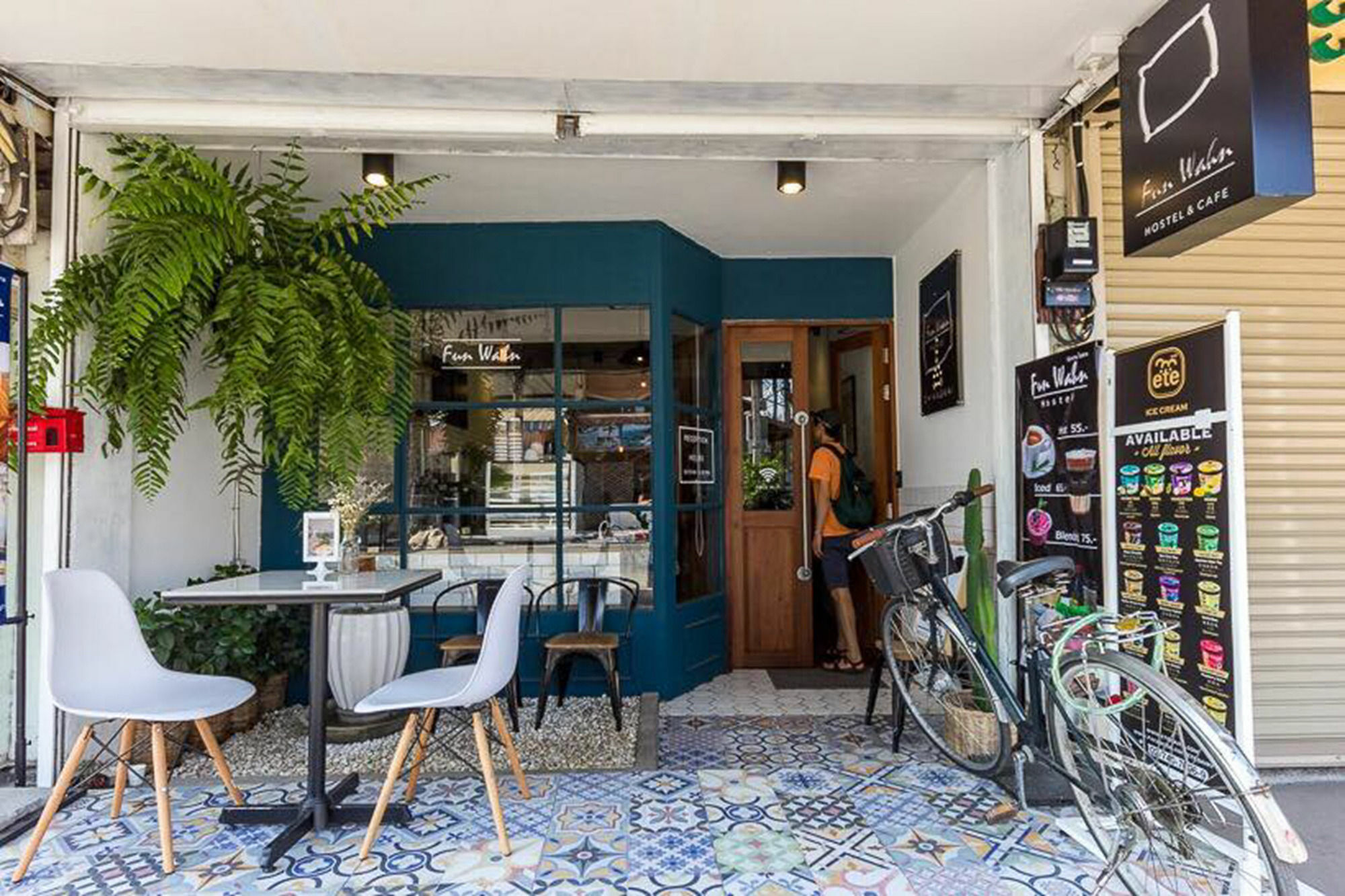 Funwahn Hostel And Cafe شيانغ ماي المظهر الخارجي الصورة