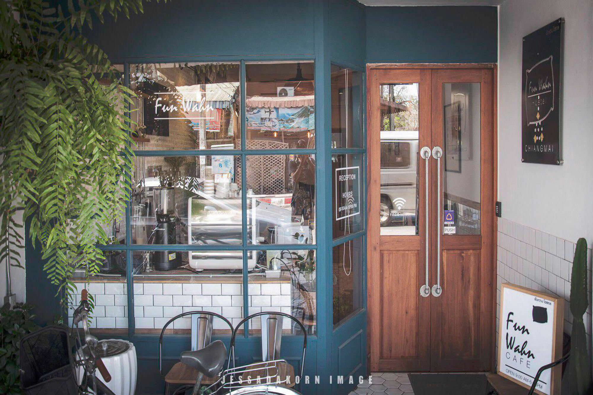 Funwahn Hostel And Cafe شيانغ ماي المظهر الخارجي الصورة