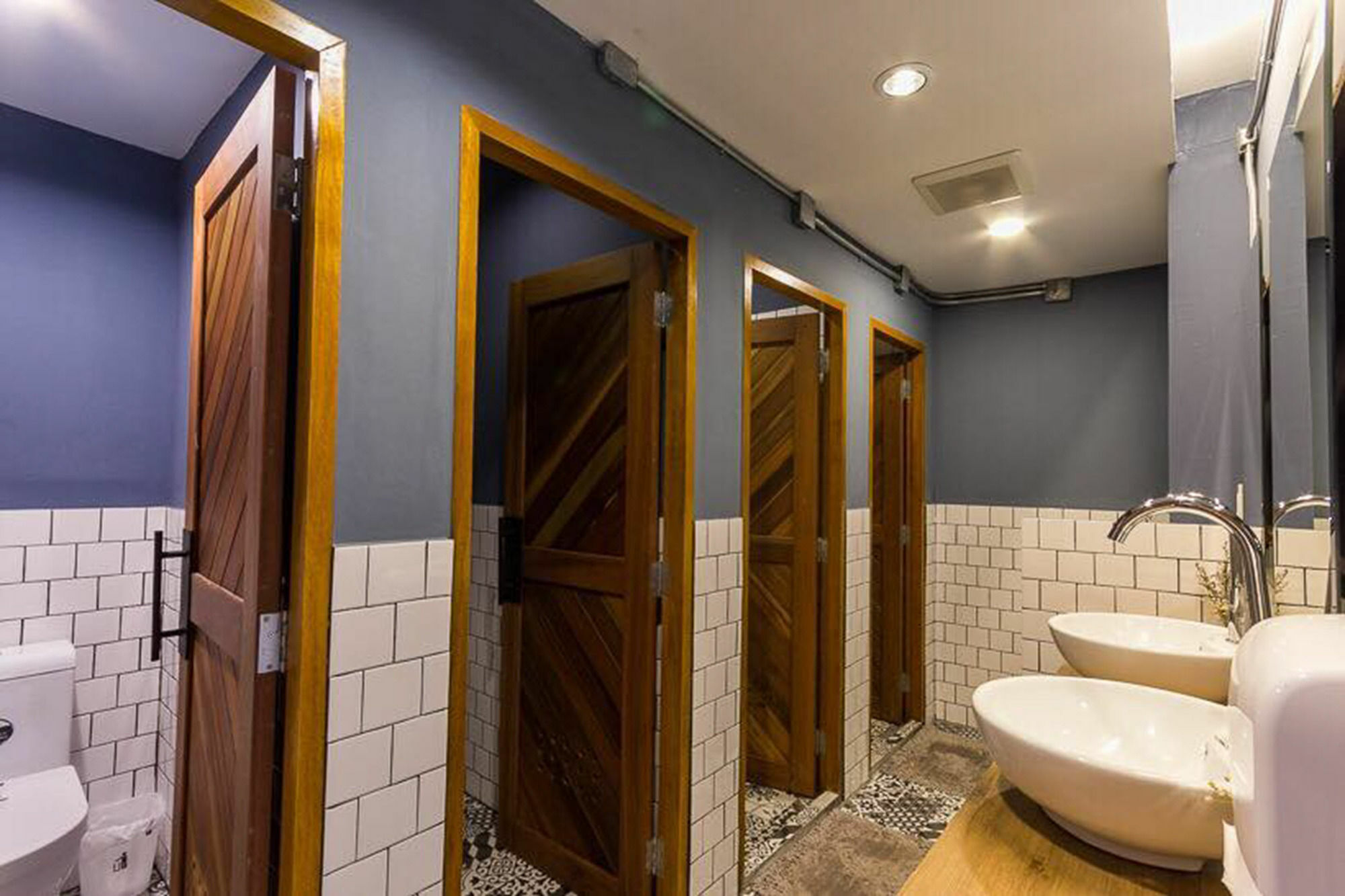 Funwahn Hostel And Cafe شيانغ ماي المظهر الخارجي الصورة